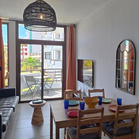 Stylish 2-Bedroom Apartment Yumbo Маспаломас Екстериор снимка