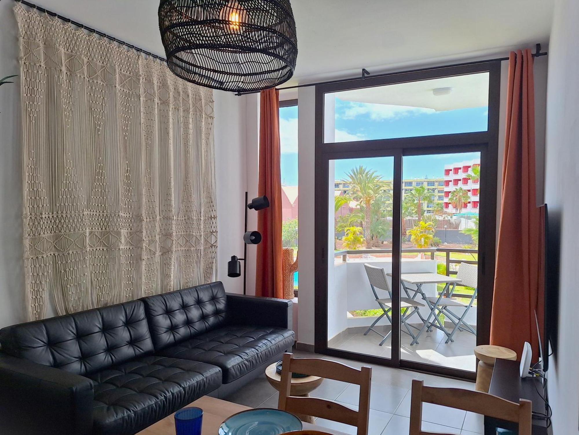 Stylish 2-Bedroom Apartment Yumbo Маспаломас Екстериор снимка